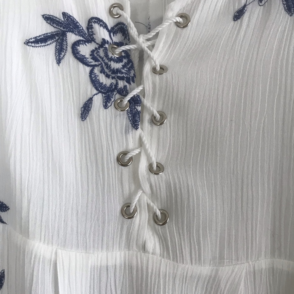 Dress - Picture 3 of 4